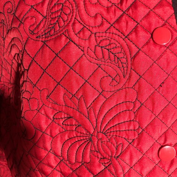 Vintage Red Quilted Jacket – Fall/Holiday Chic - Picture 6 of 8